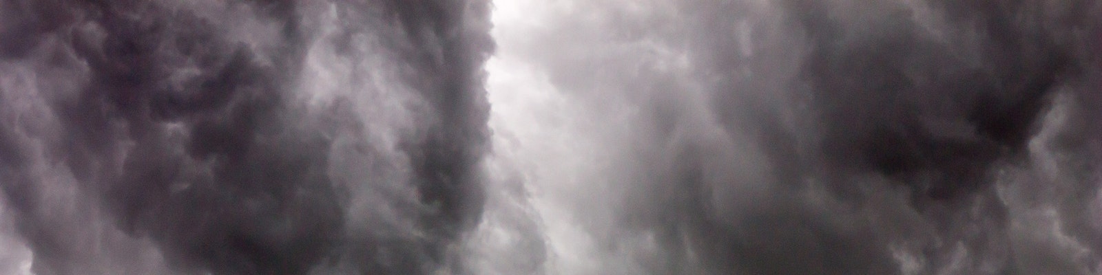 atmosphere-bad-weather-cloudiness-2397870